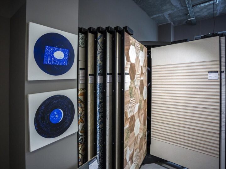 Ekrany akustyczne w ogrodzie: Jak skutecznie chronić się przed hałasem?