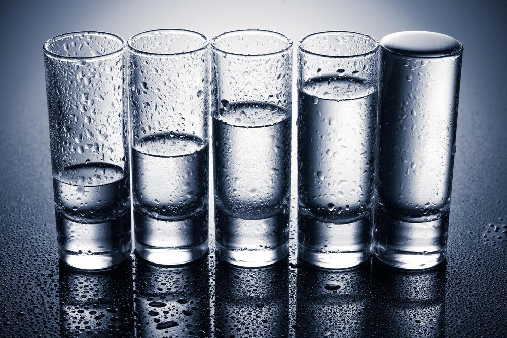 Czym się różni woda destylowana od demineralizowanej?