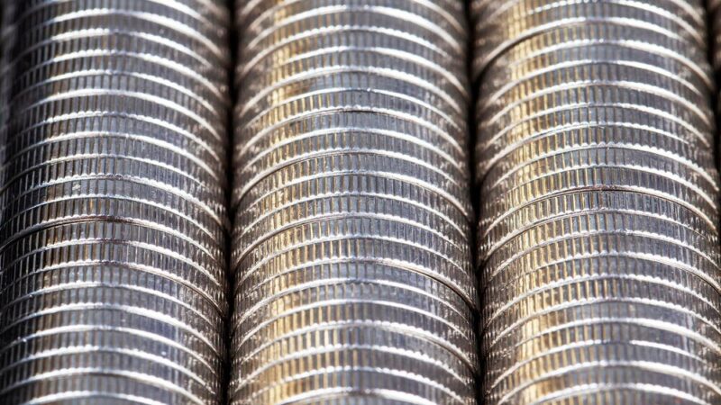 Jak czyścić monety z aluminium – domowe i bezpieczne sposoby