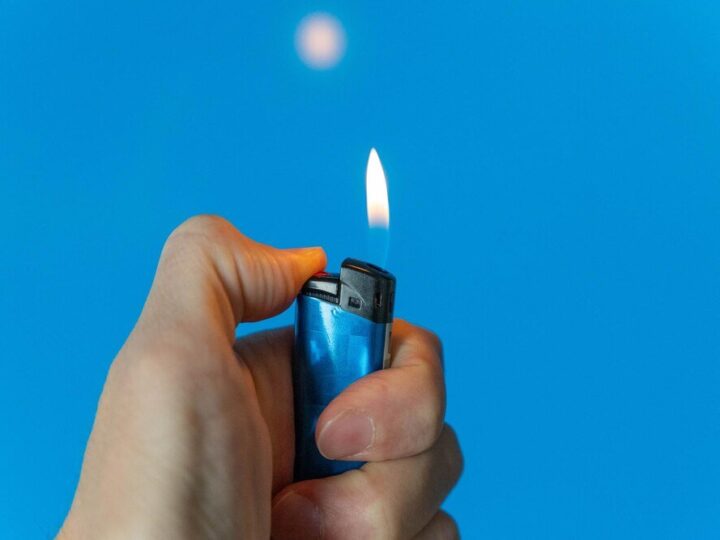 Jak napełnić zapalniczkę gazem – instrukcja krok po kroku