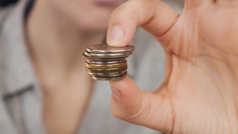 Jak odświeżyć monety – domowe sposoby krok po kroku