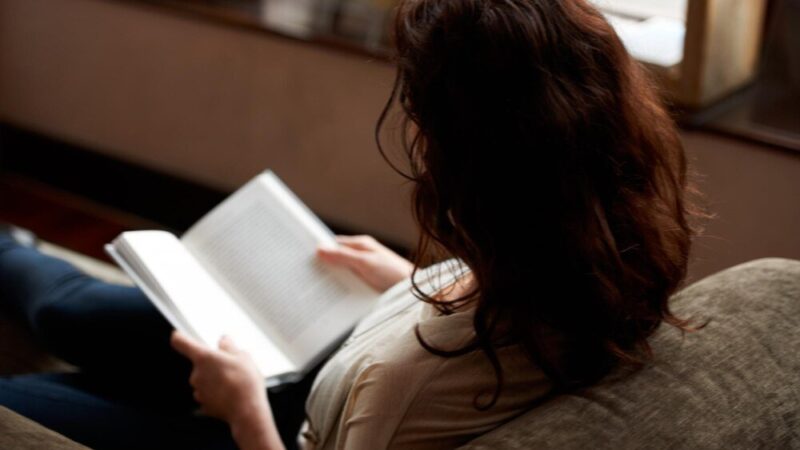 Jakie znaczenie ma tytuł do zrozumienia sensu utworu – omówienie z przykładami