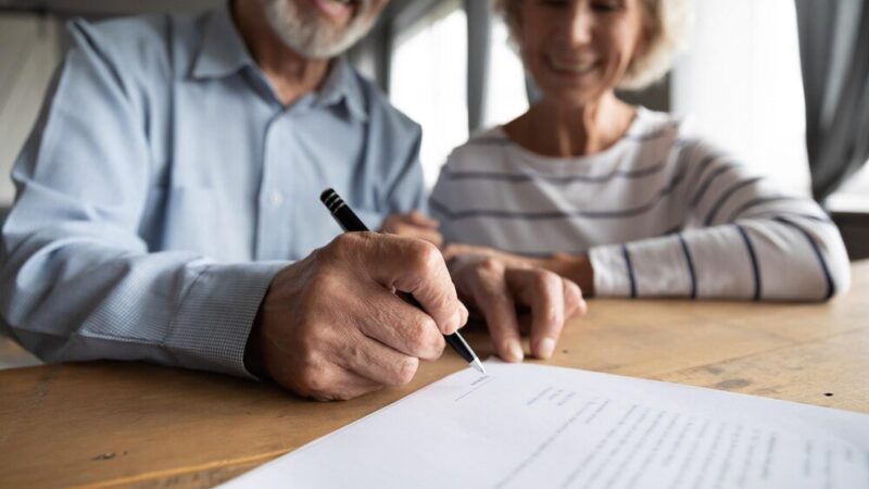 Testament wzajemny małżonków – wzór i najważniejsze zasady