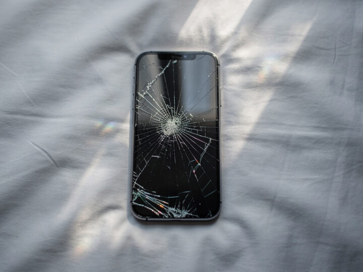 Sen o rozbitym telefonie – co oznacza?